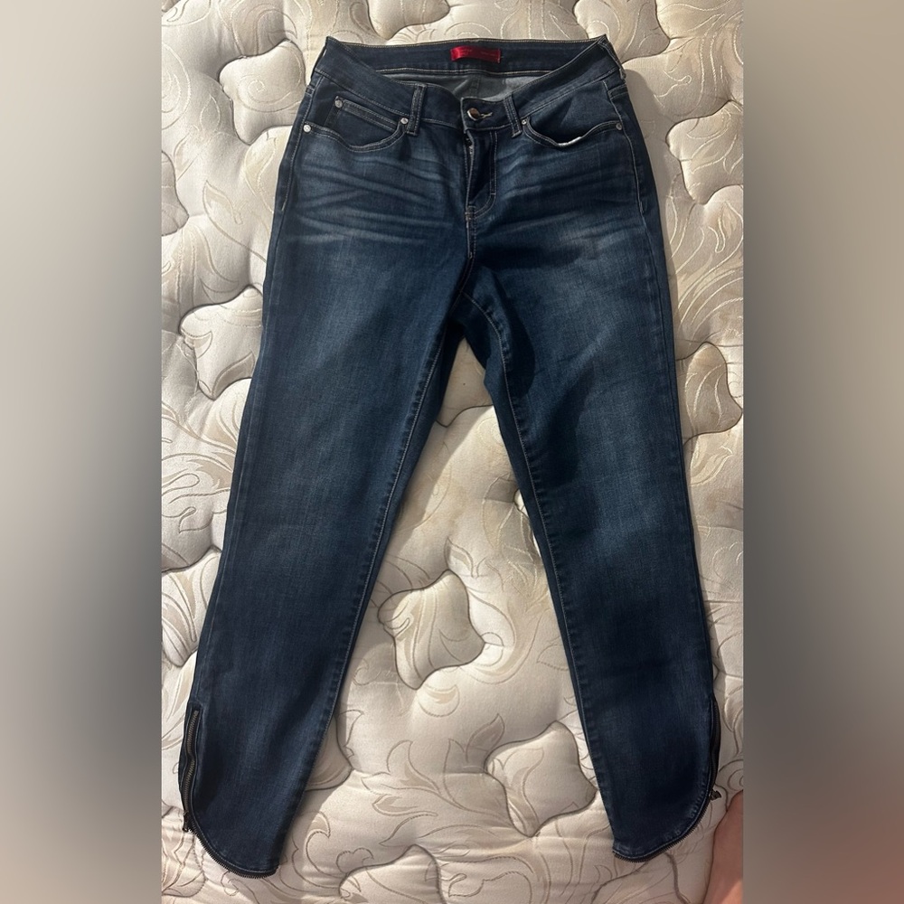 Jennifer Lopez skinny ankle jeans
